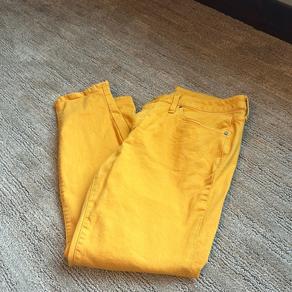Women’s mustard color pants. Size 14 skinny ankle.